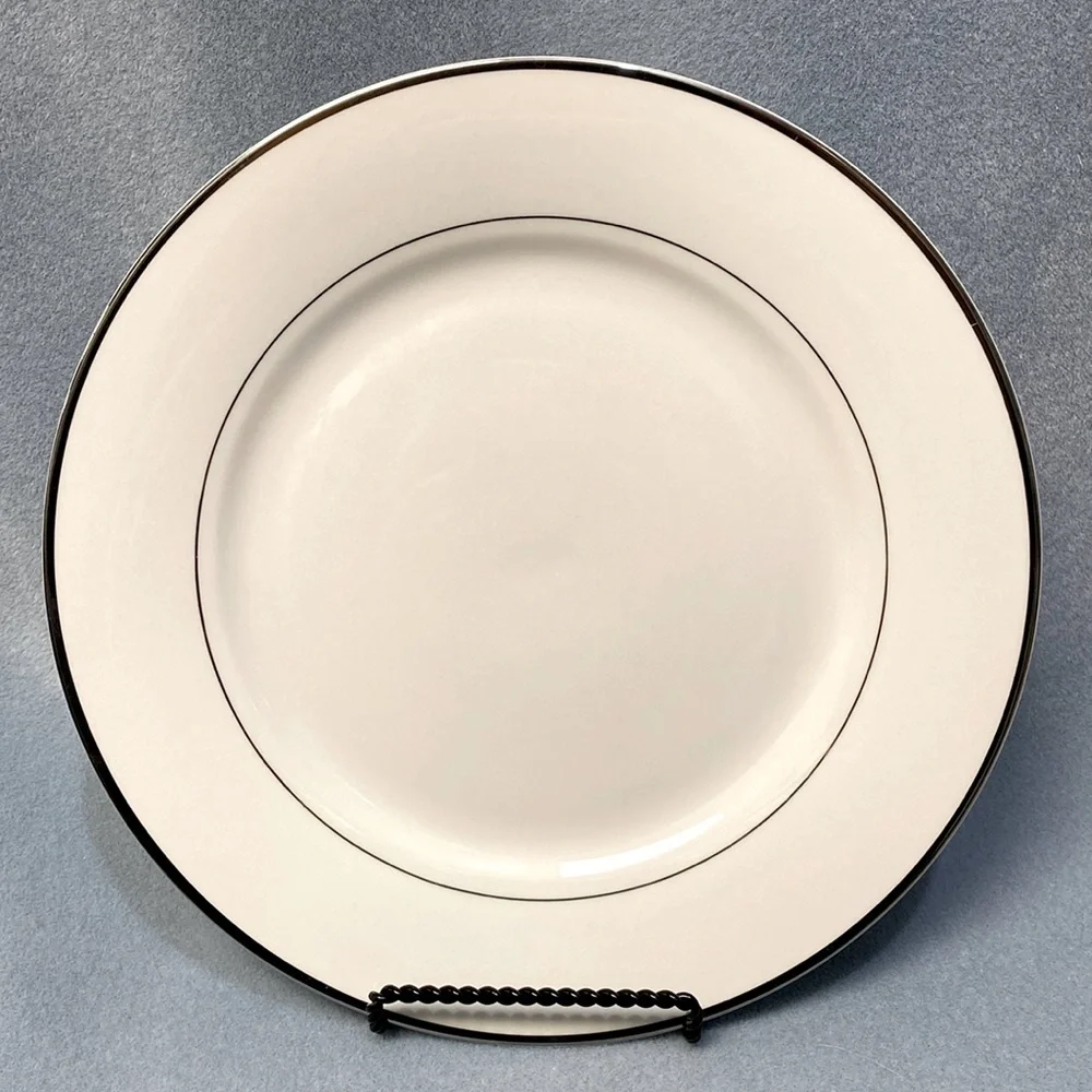 2-Wallace Porcelain and Platinum Dinner Plates 10-5/8 inch (set of two)